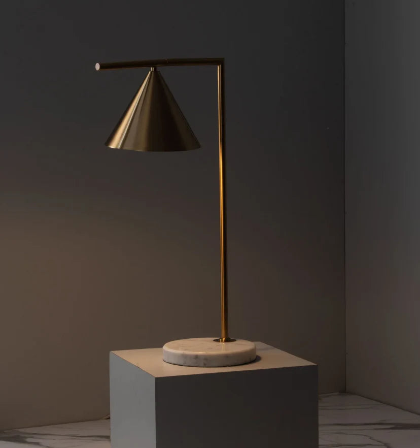 Captain Flint Table Lamp - NexioPick