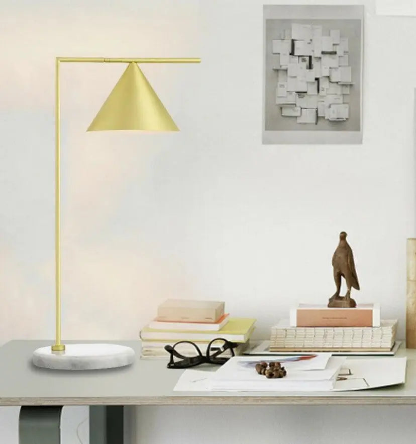 Captain Flint Table Lamp - NexioPick