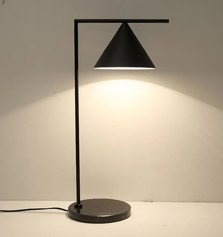 Captain Flint Table Lamp - NexioPick