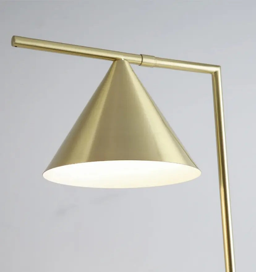 Captain Flint Table Lamp - NexioPick