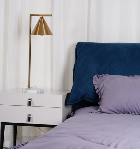 Captain Flint Table Lamp - NexioPick