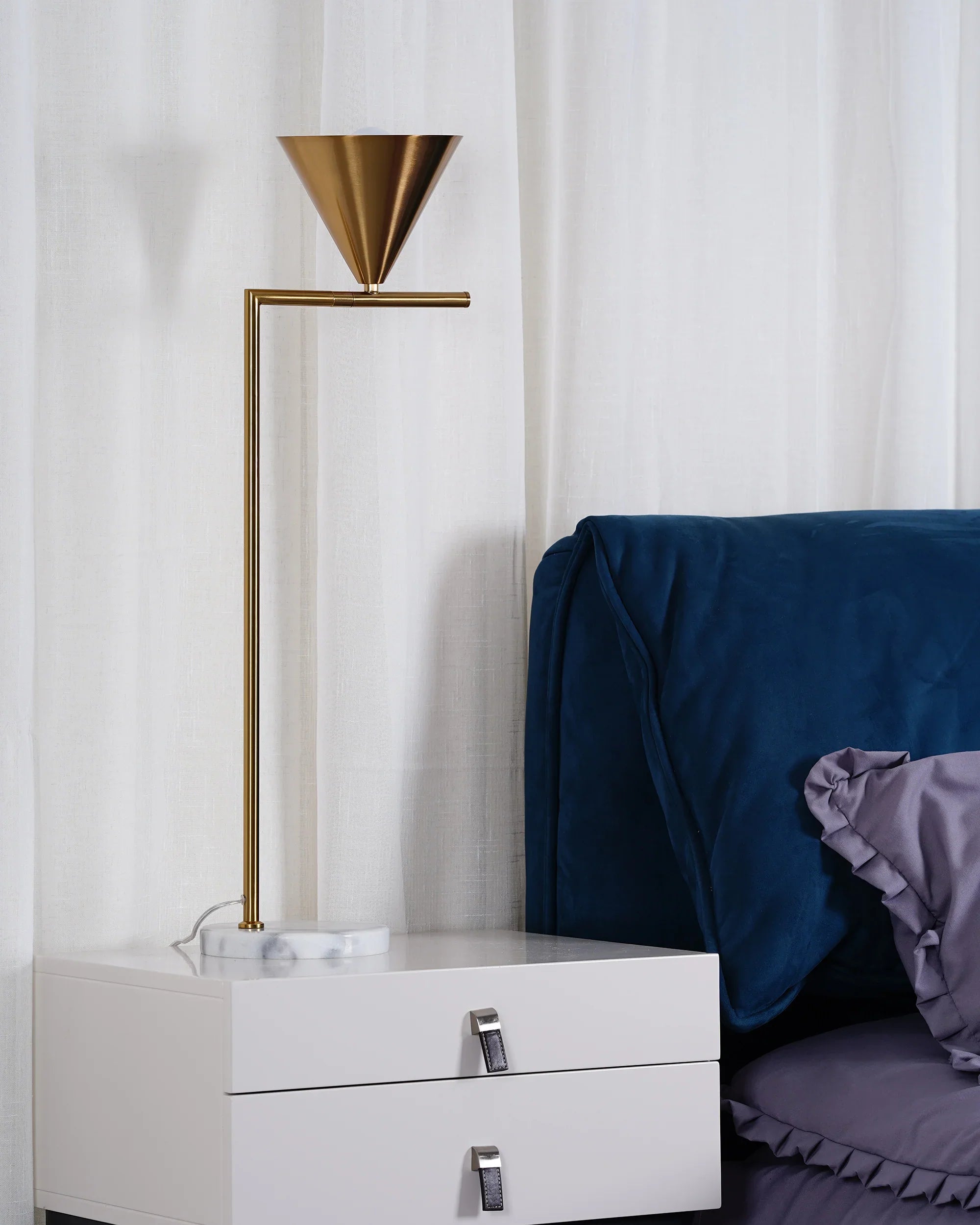 Captain Flint Table Lamp - NexioPick