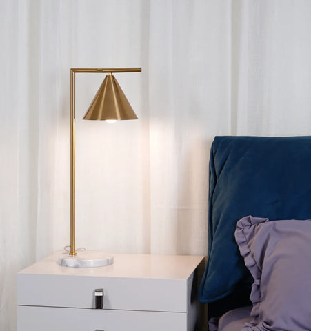 Captain Flint Table Lamp - NexioPick