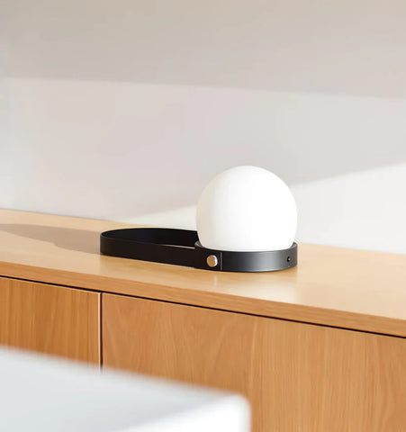 Carrie Built-in Battery Table Lamp - NexioPick