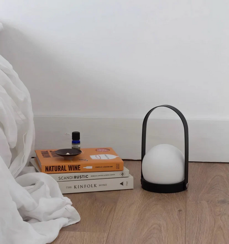 Carrie Built-in Battery Table Lamp - NexioPick