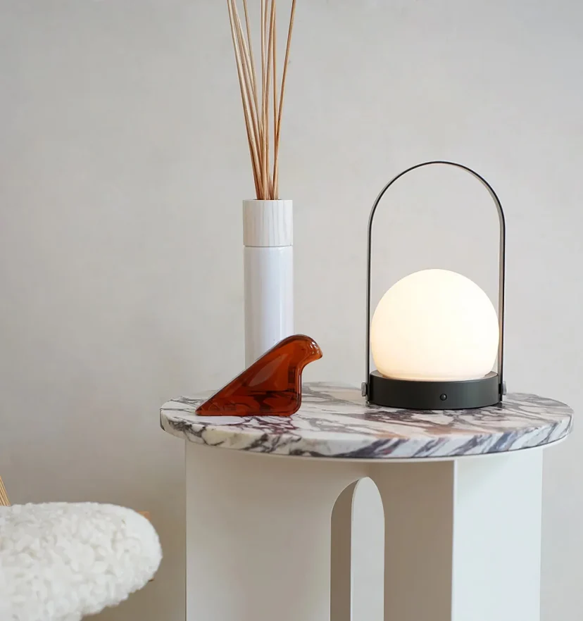 Carrie Built-in Battery Table Lamp - NexioPick