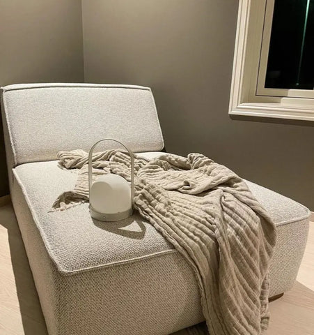 Carrie Built-in Battery Table Lamp - NexioPick