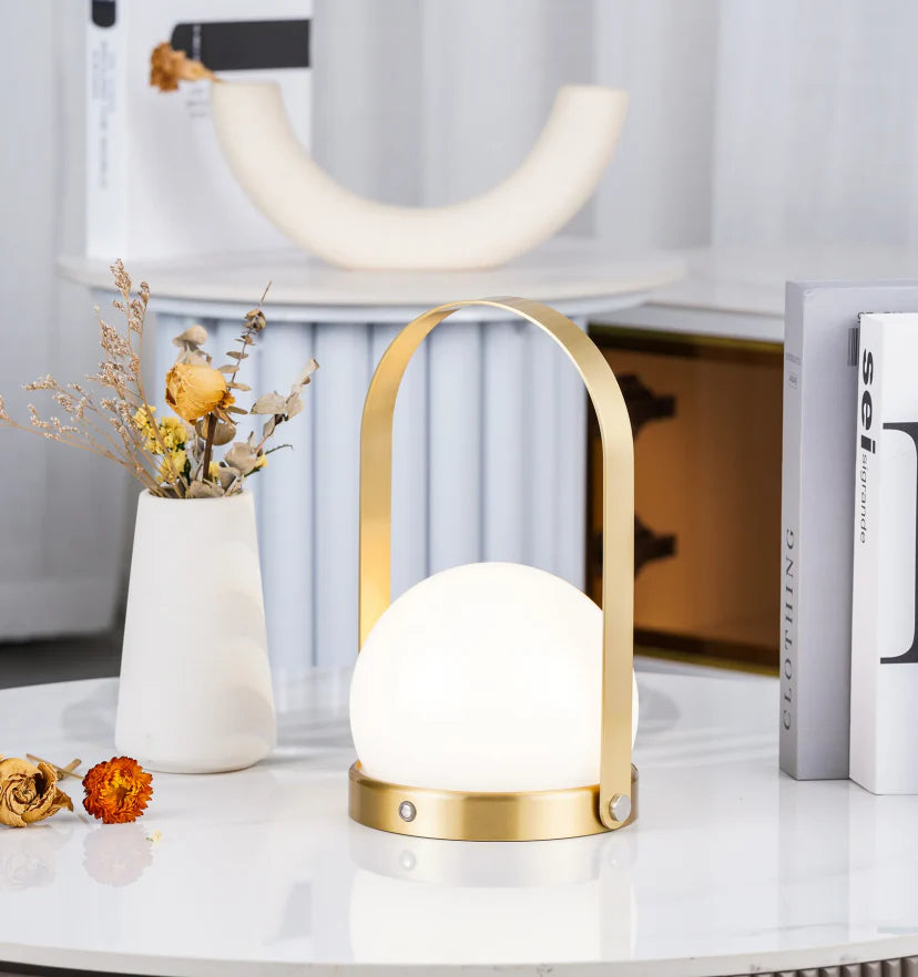 Carrie Built-in Battery Table Lamp - NexioPick