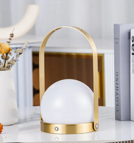 Carrie Built-in Battery Table Lamp - NexioPick