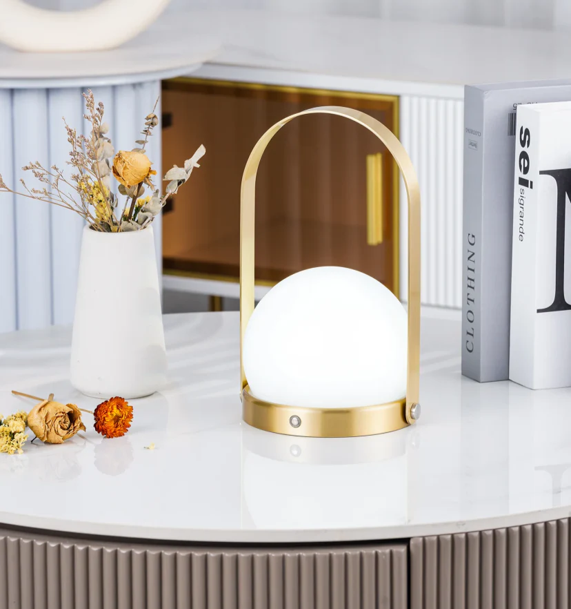 Carrie Built-in Battery Table Lamp - NexioPick