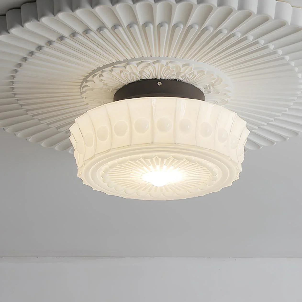Charles Edwards Ceiling Lamp - NexioPick