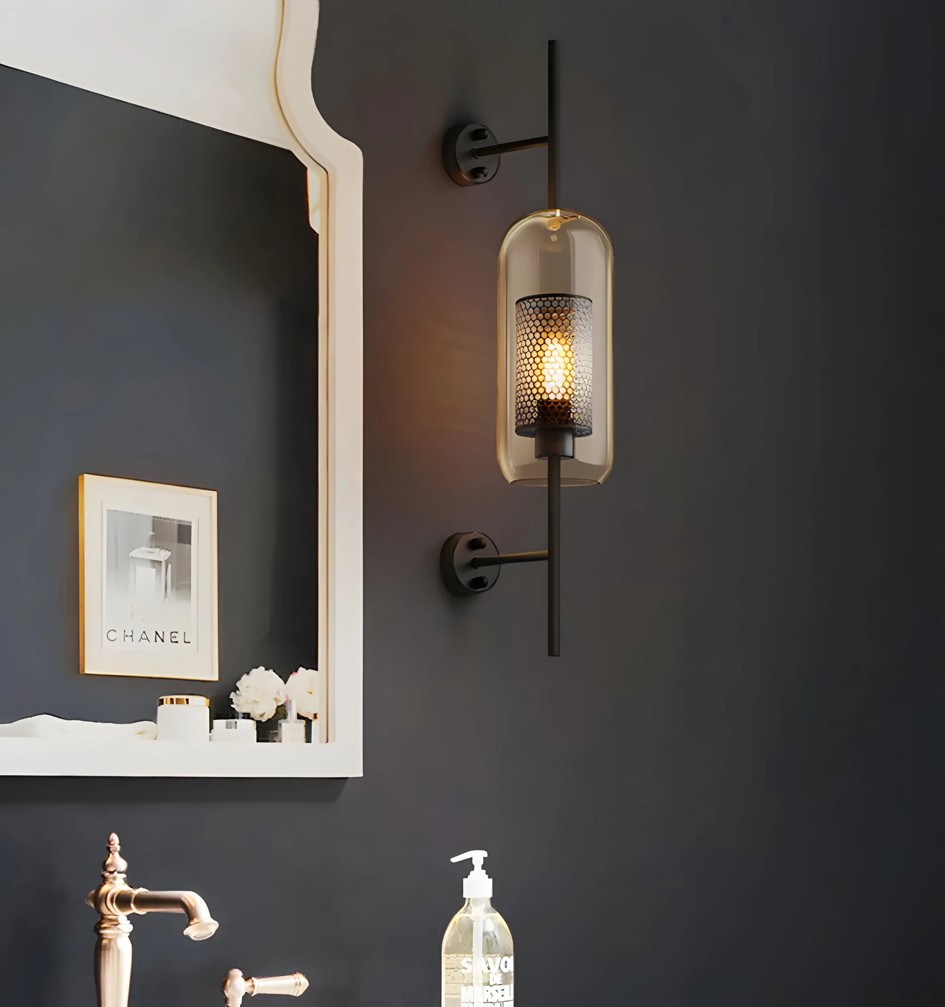 Chiswick Glass Wall Light - NexioPick