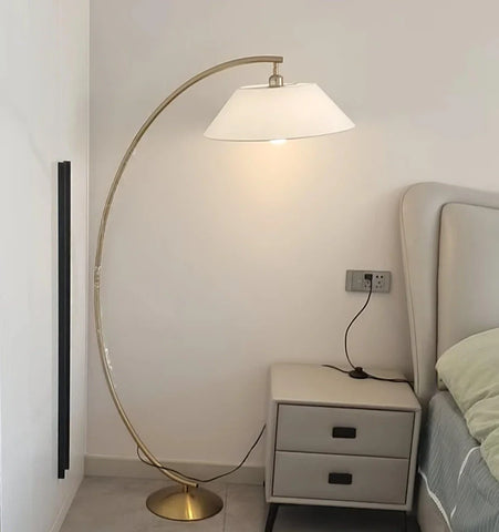 Circo Floor Lamp - NexioPick