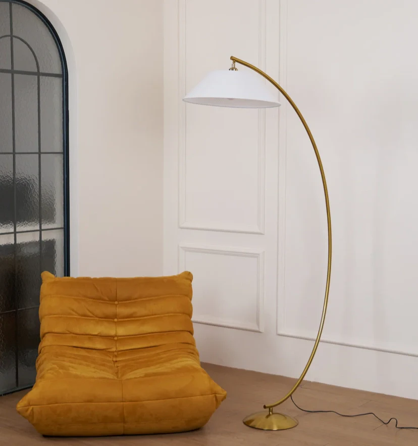 Circo Floor Lamp - NexioPick
