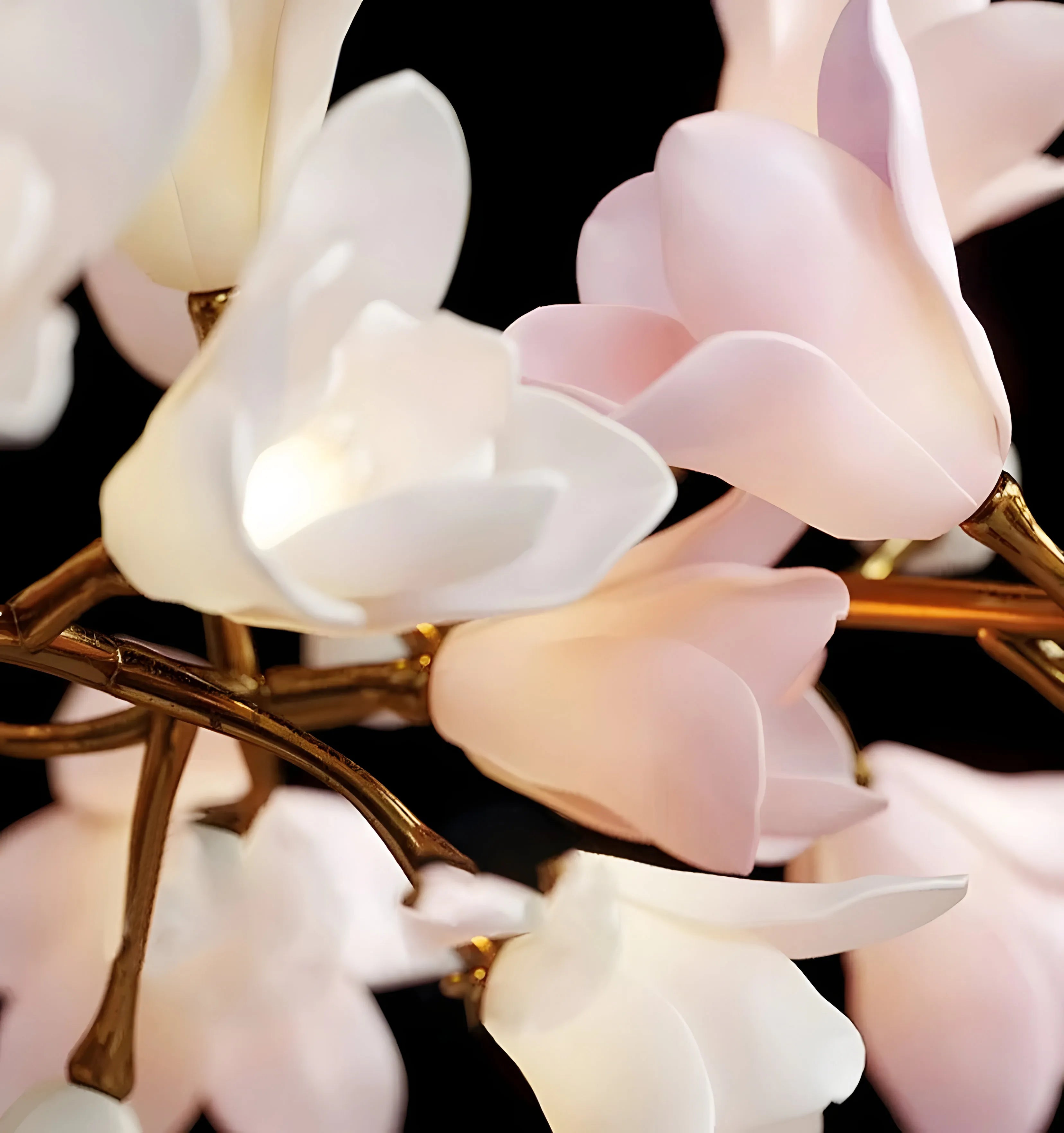 Circular Blossom Chandelier - NexioPick