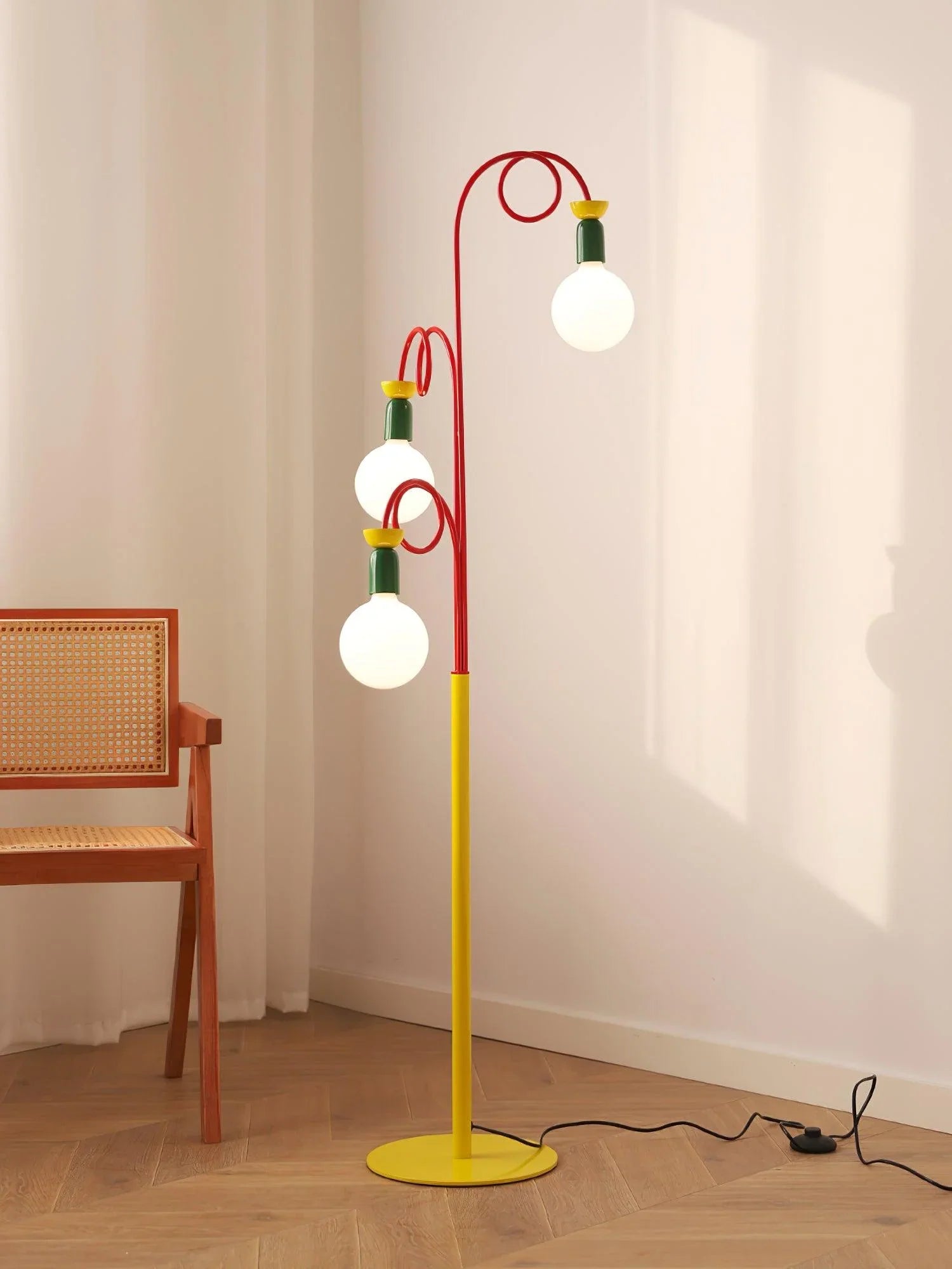 Circulo Play Floor Lamp - NexioPick