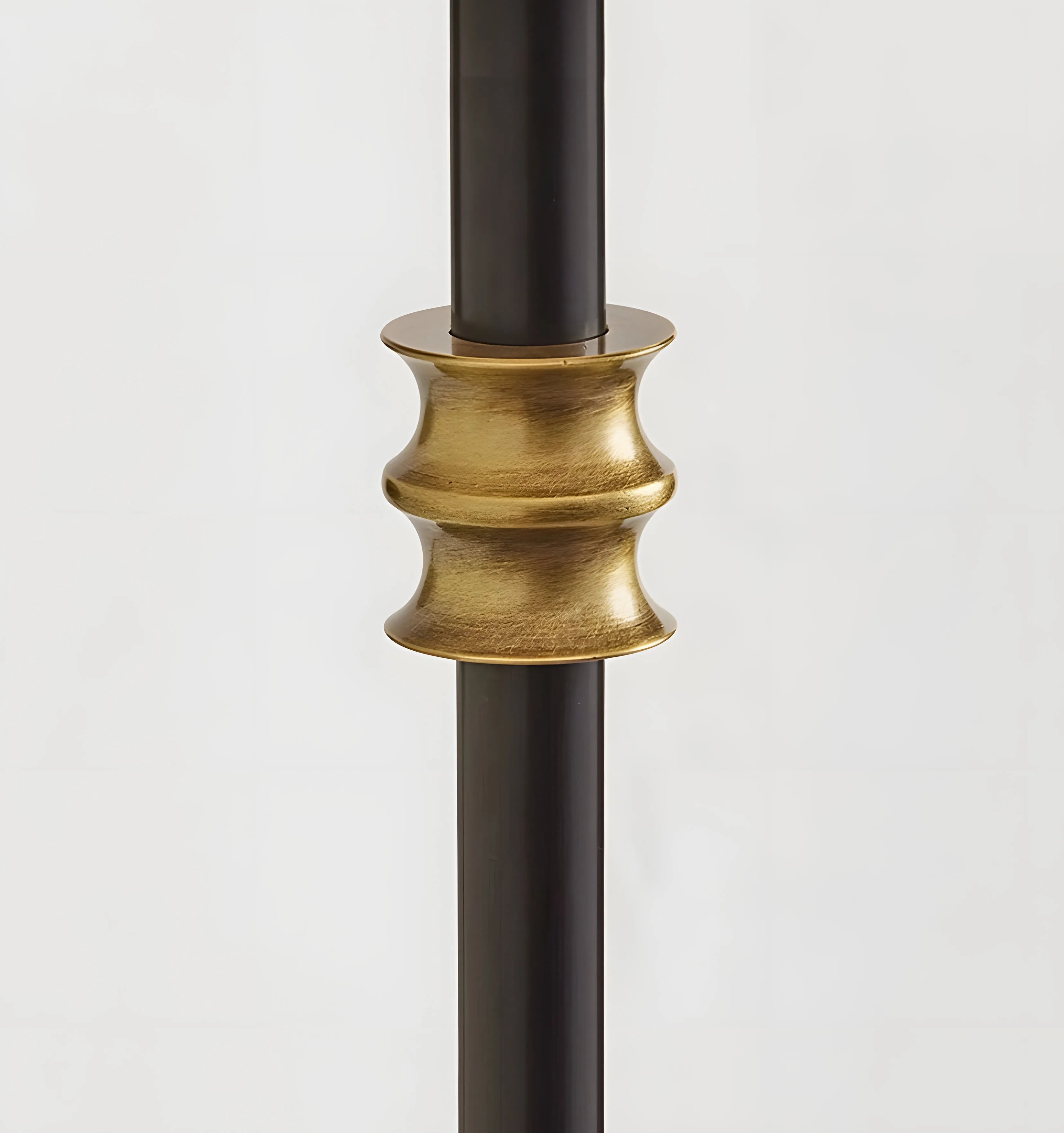 Collins Wall Light - NexioPick