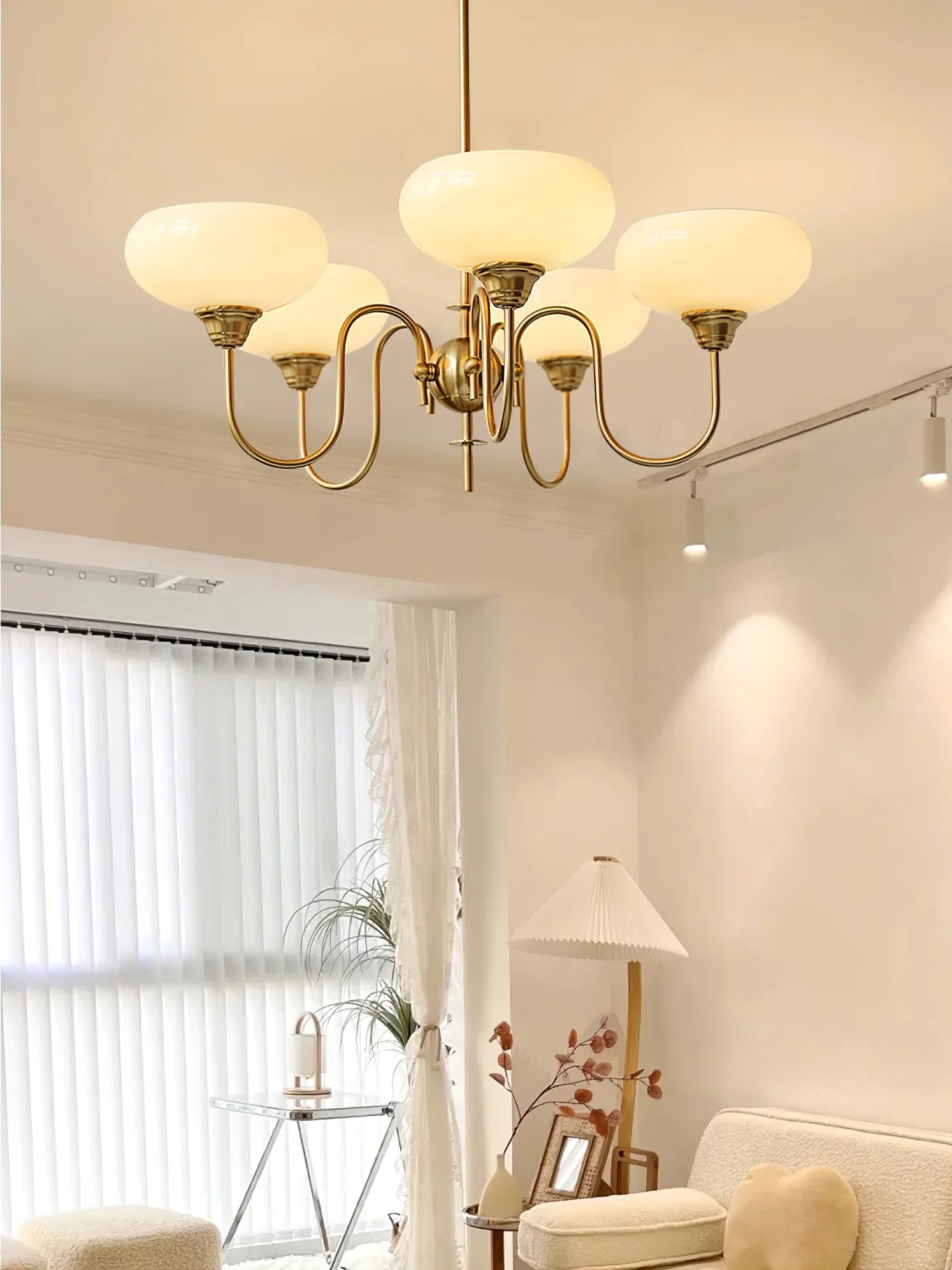 Creamy Persimmon Chandelier - NexioPick