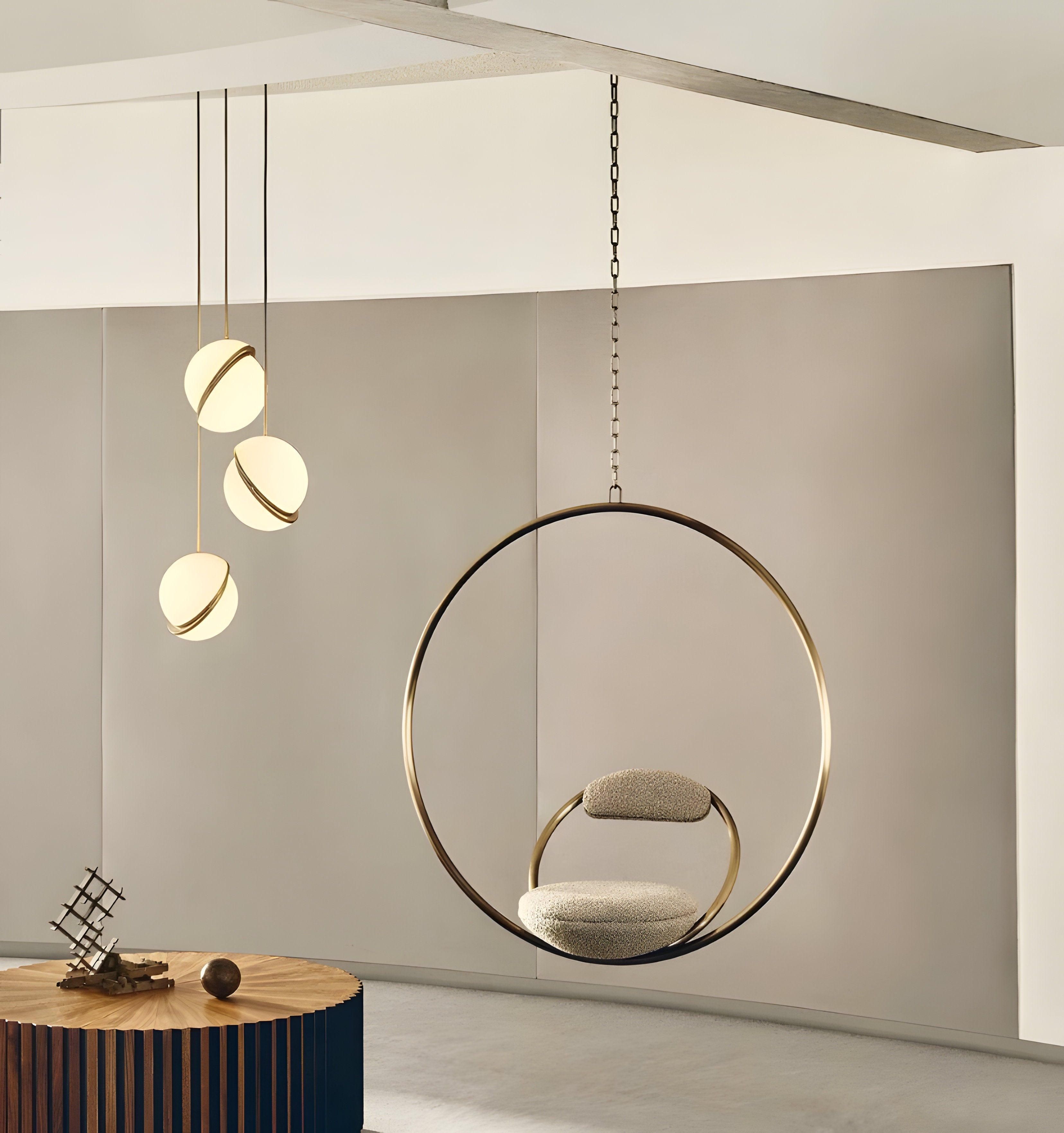 Crescent Pendant Lamp - NexioPick