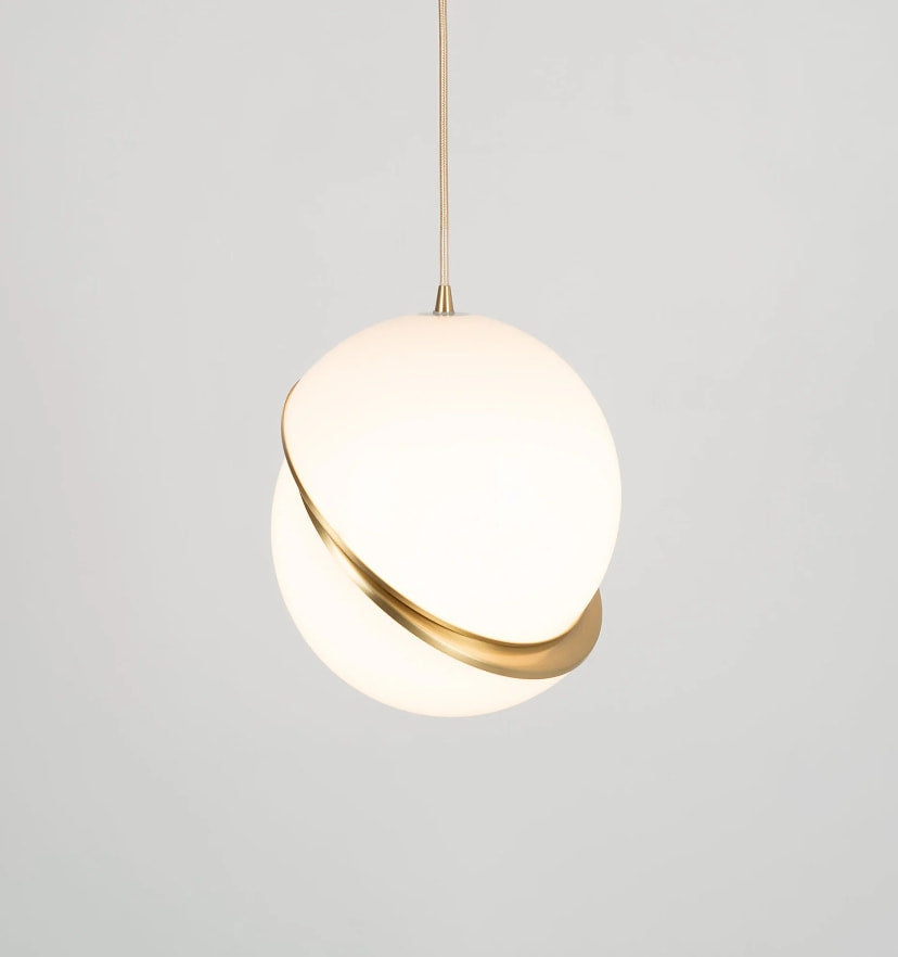 Crescent Pendant Lamp - NexioPick