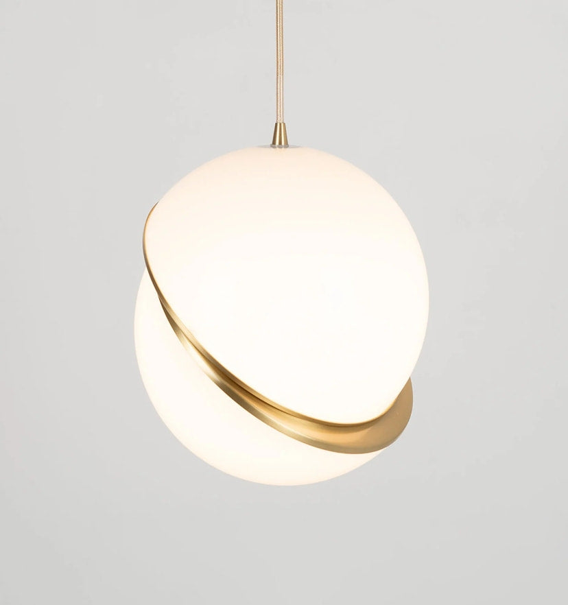 Crescent Pendant Lamp - NexioPick