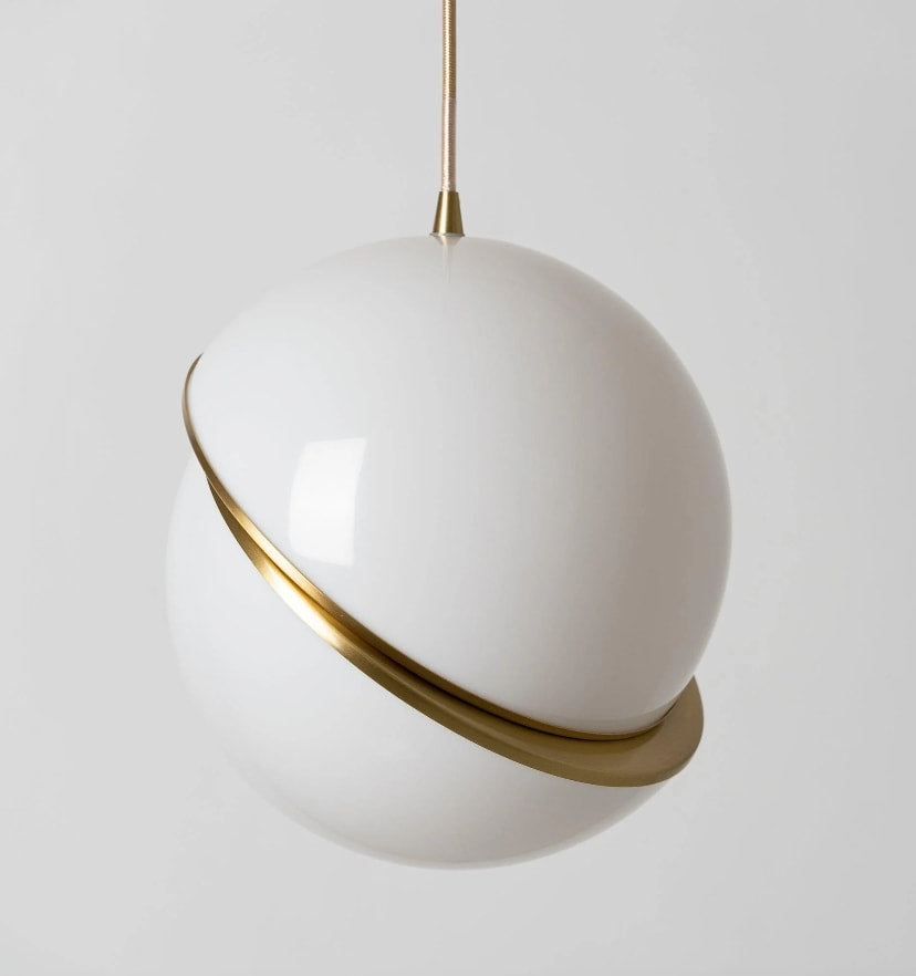 Crescent Pendant Lamp - NexioPick