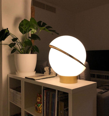 Crescent Table Lamp - NexioPick