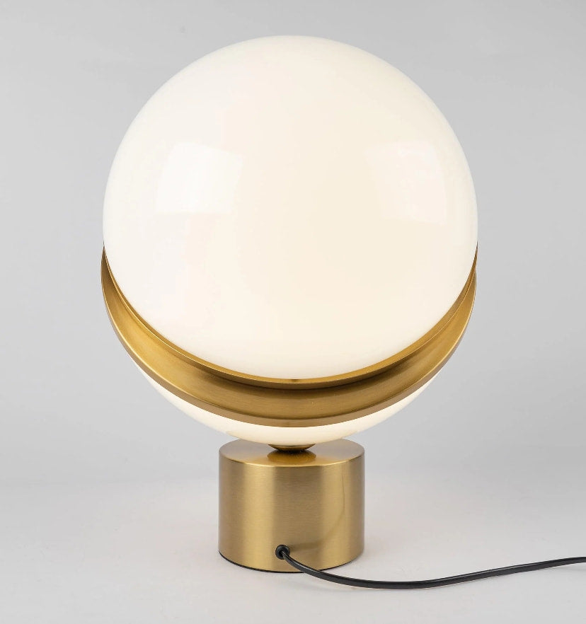 Crescent Table Lamp - NexioPick
