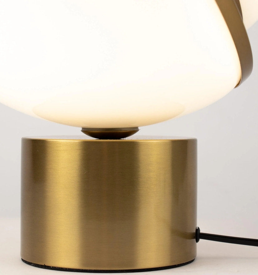 Crescent Table Lamp - NexioPick