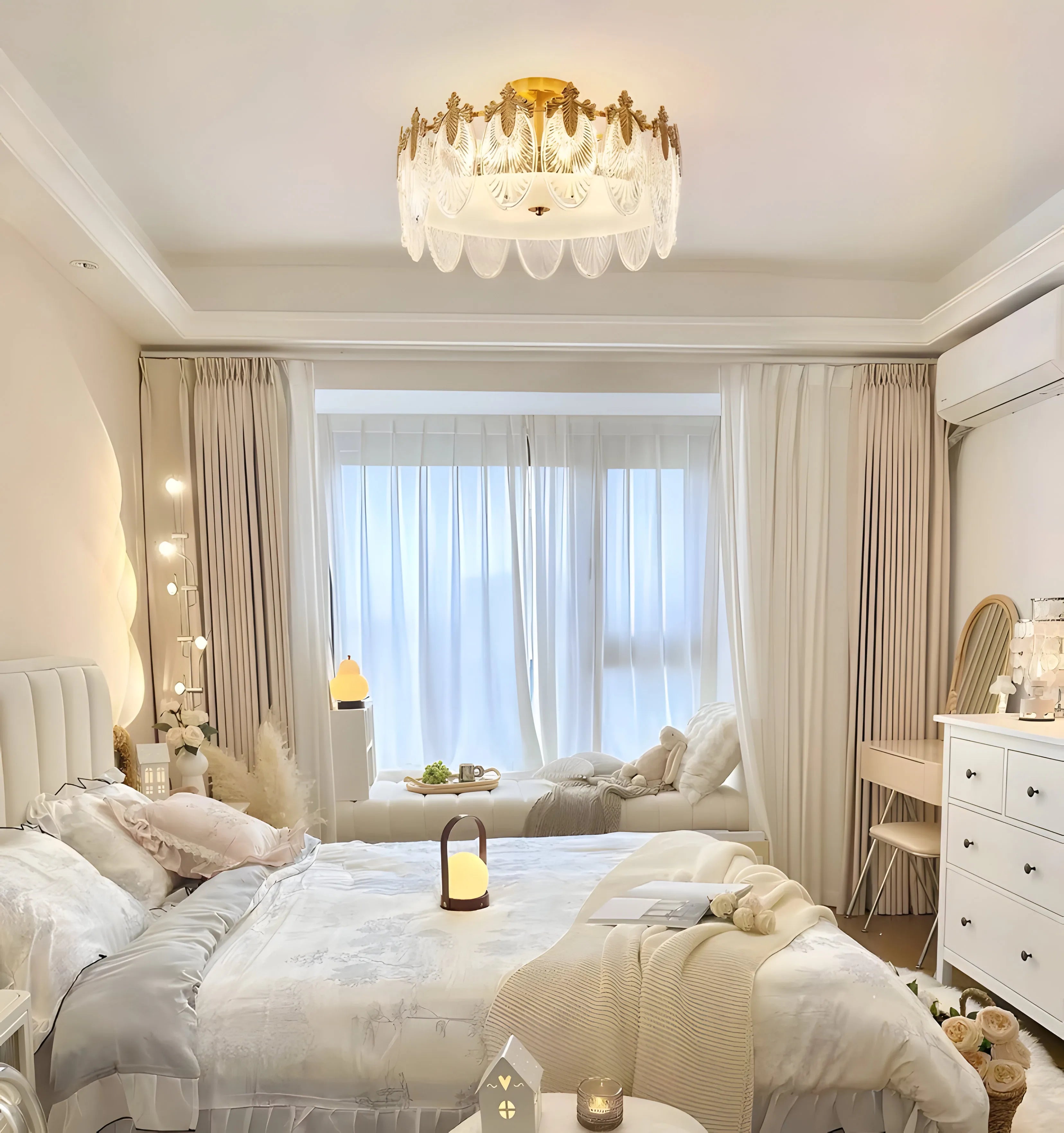 Decorative Pattern Glass Round Chandelier - NexioPick