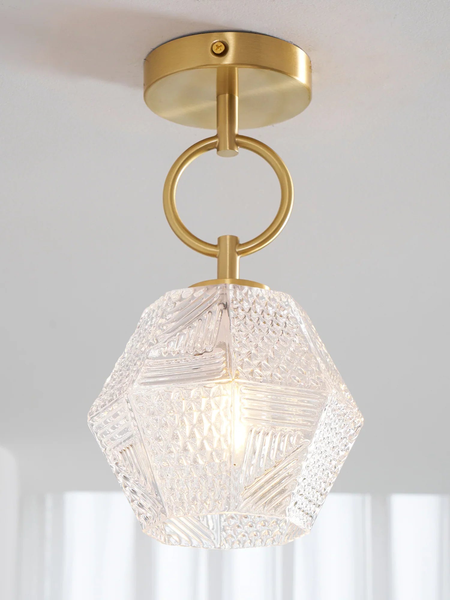 Diamond Cut Art Deco Ceiling Light - NexioPick