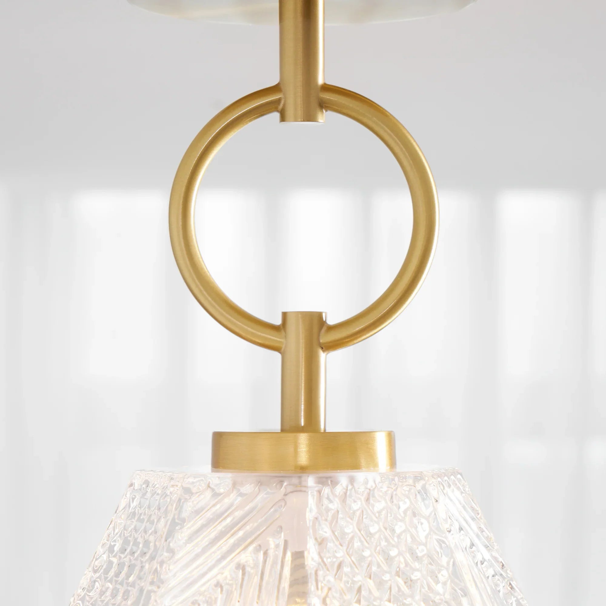 Diamond Cut Art Deco Ceiling Light - NexioPick