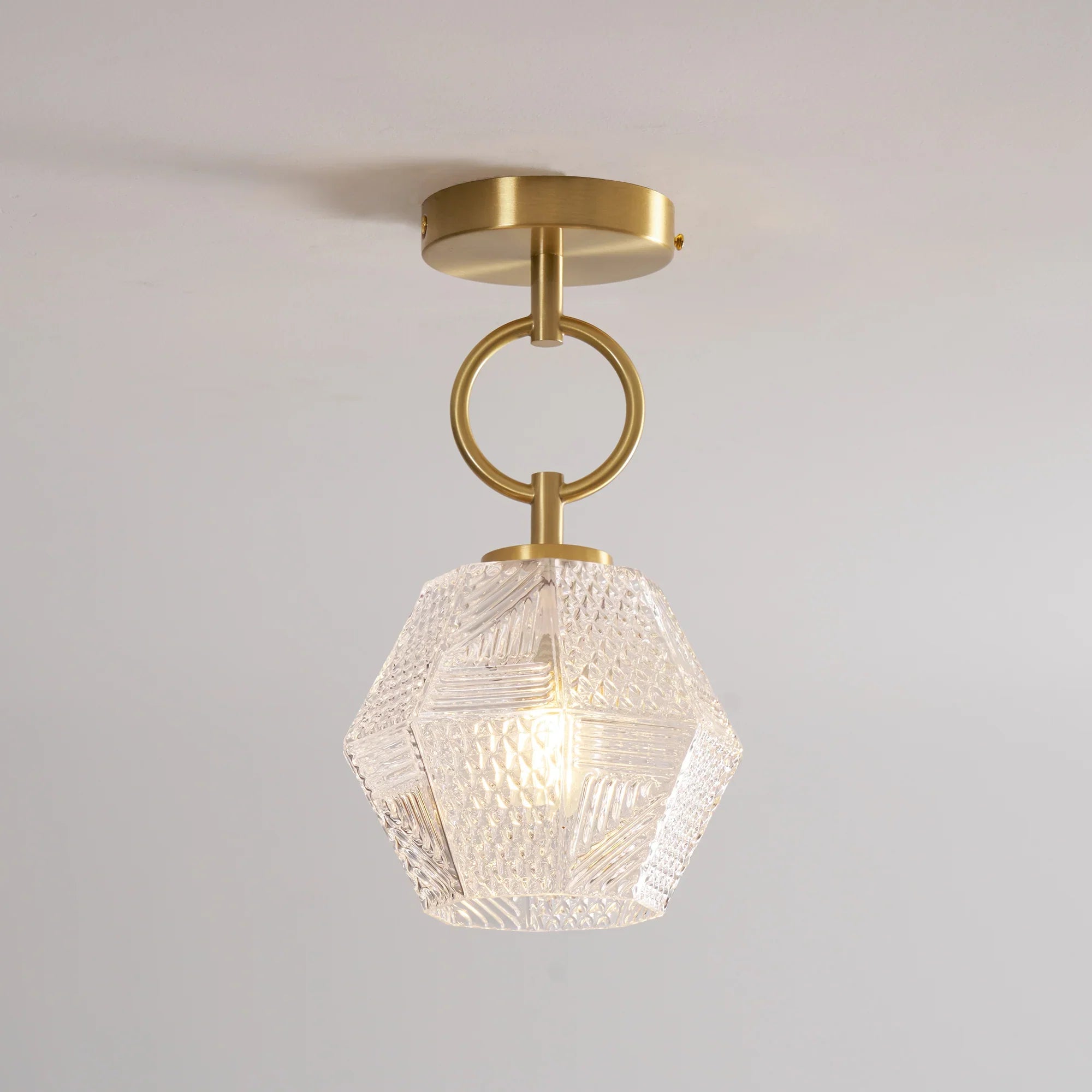 Diamond Cut Art Deco Ceiling Light - NexioPick