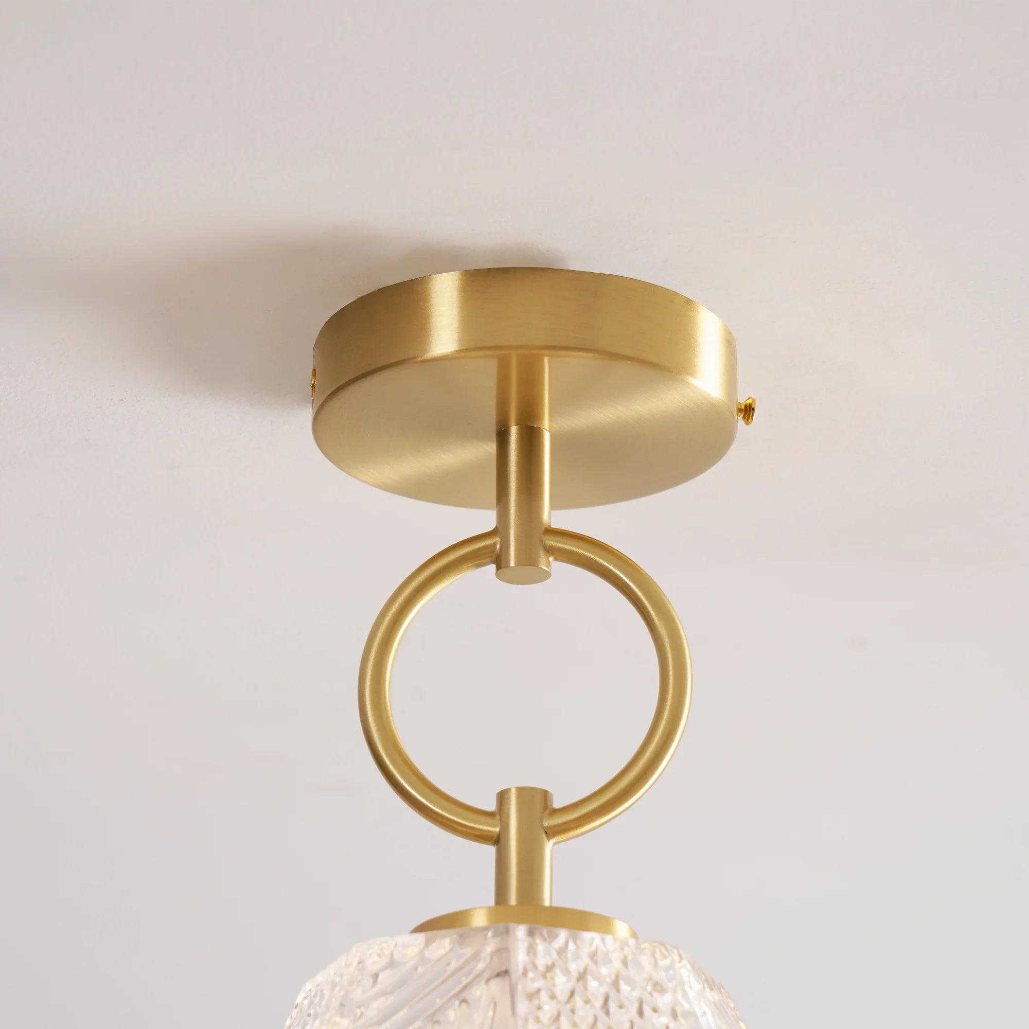 Diamond Cut Art Deco Ceiling Light - NexioPick