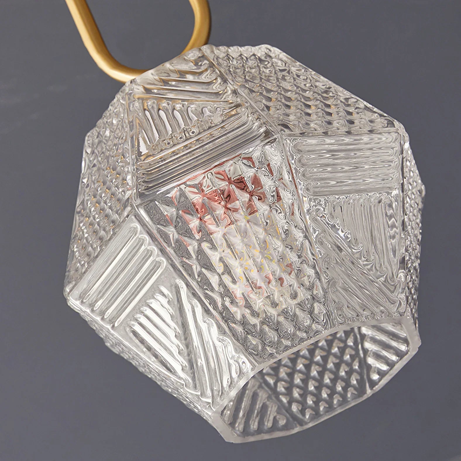 Diamond Cut Art Deco Ceiling Light - NexioPick