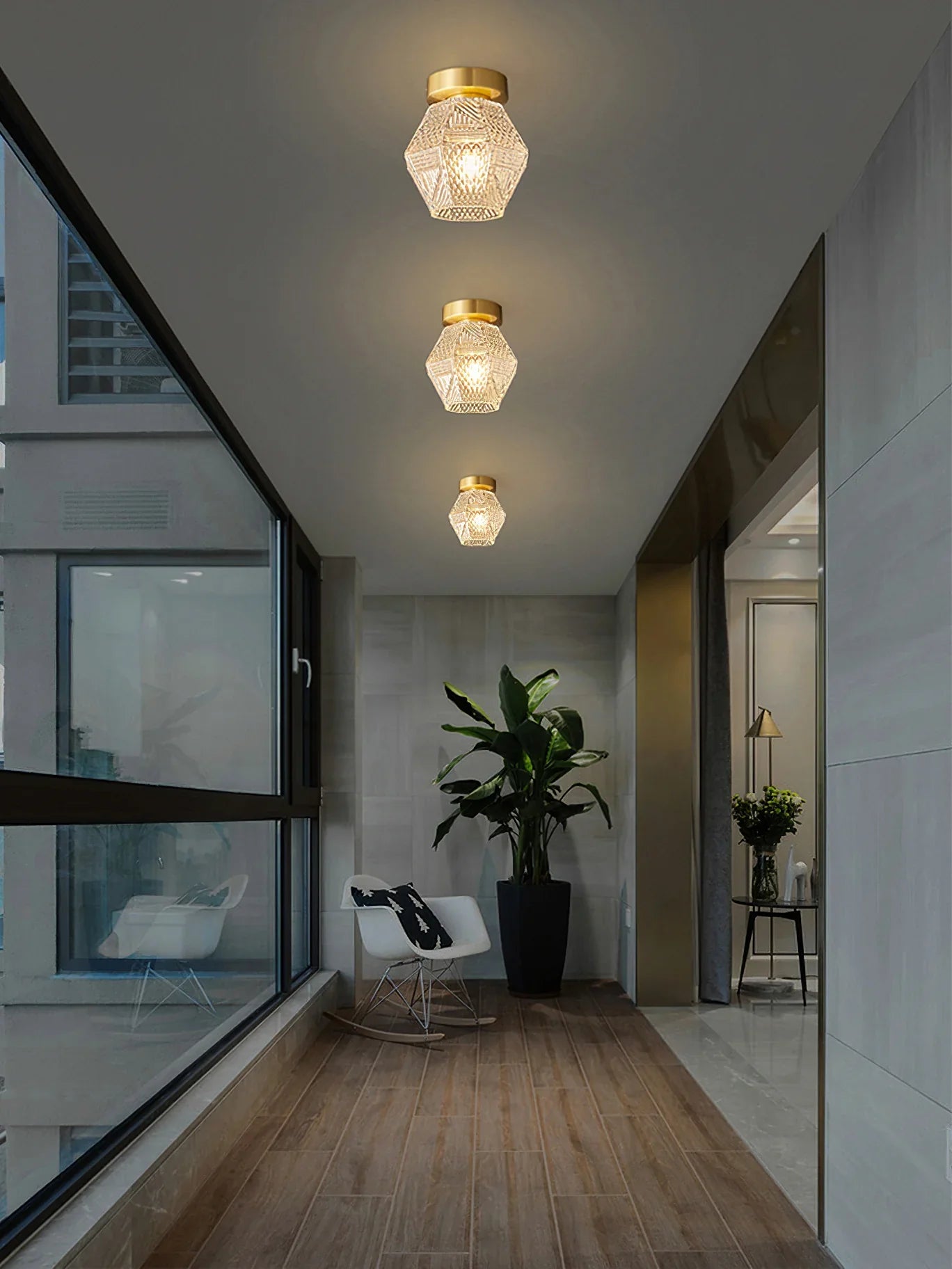 Diamond Cut Art Deco Ceiling Light - NexioPick