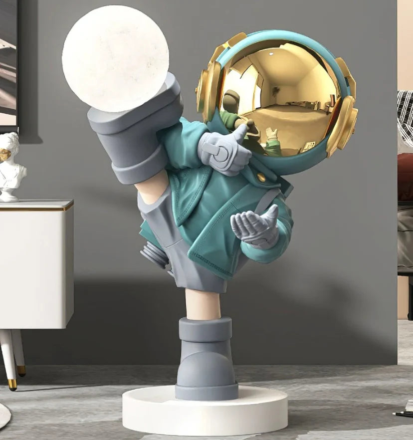 Effort Astronaut Floor Lamp - NexioPick