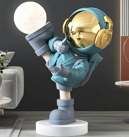 Effort Astronaut Floor Lamp - NexioPick