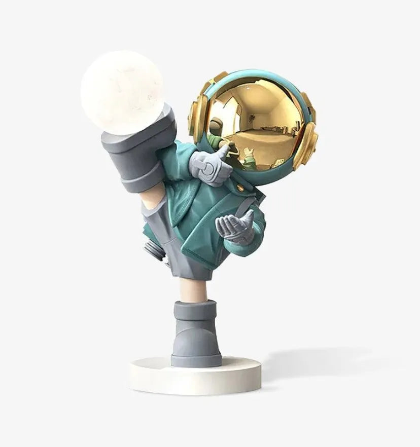 Effort Astronaut Floor Lamp - NexioPick