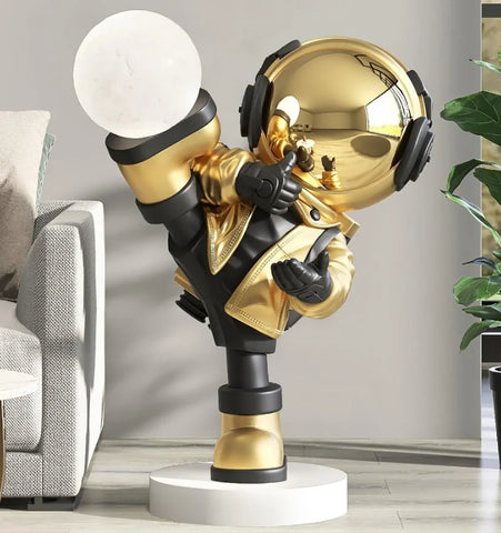 Effort Astronaut Floor Lamp - NexioPick