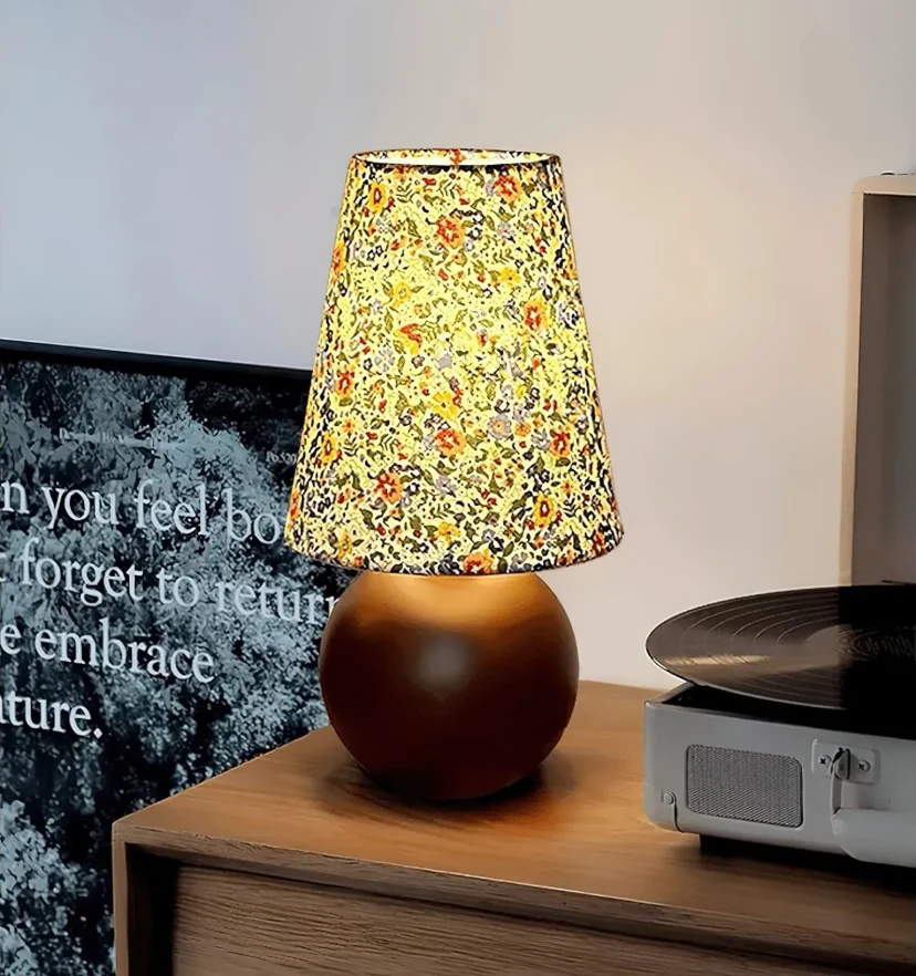 Elara Table Lamp - NexioPick