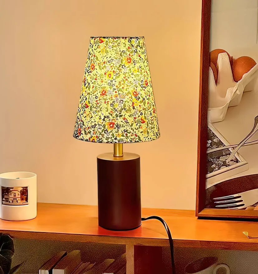Elara Table Lamp - NexioPick