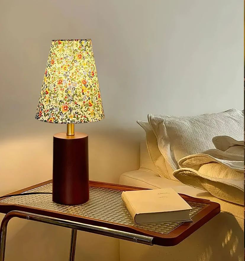 Elara Table Lamp - NexioPick