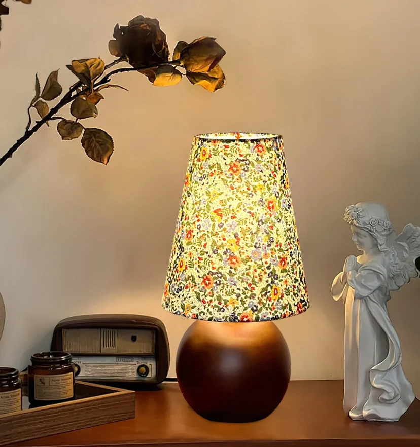 Elara Table Lamp - NexioPick
