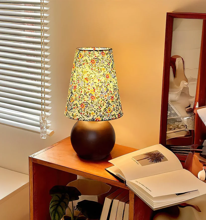 Elara Table Lamp - NexioPick