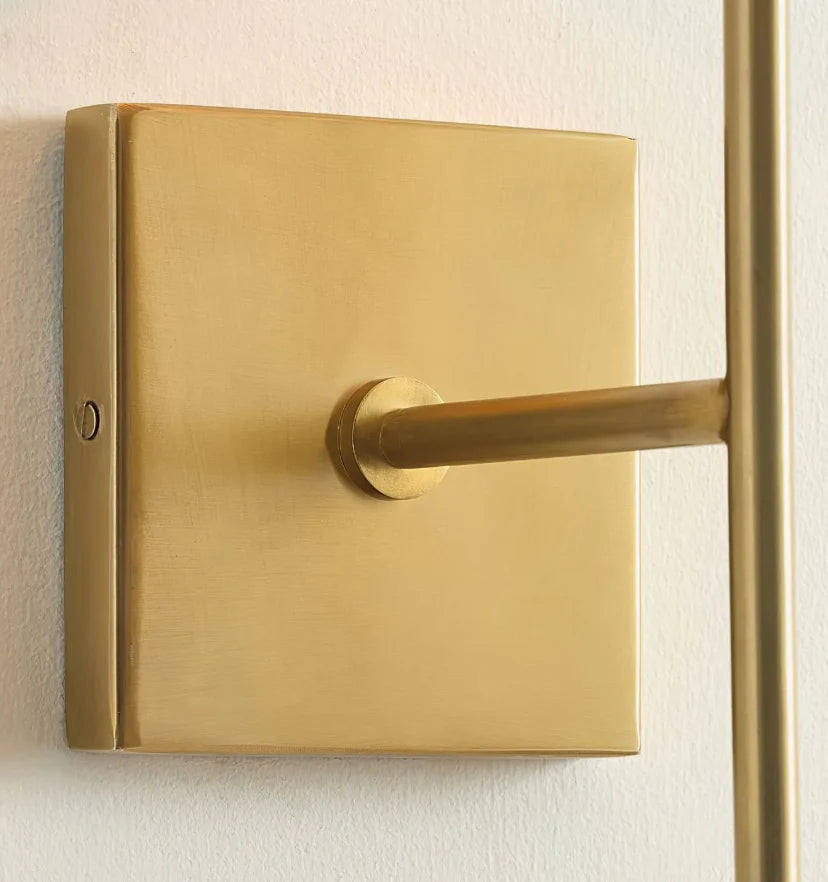 Ellis Wall Light - NexioPick