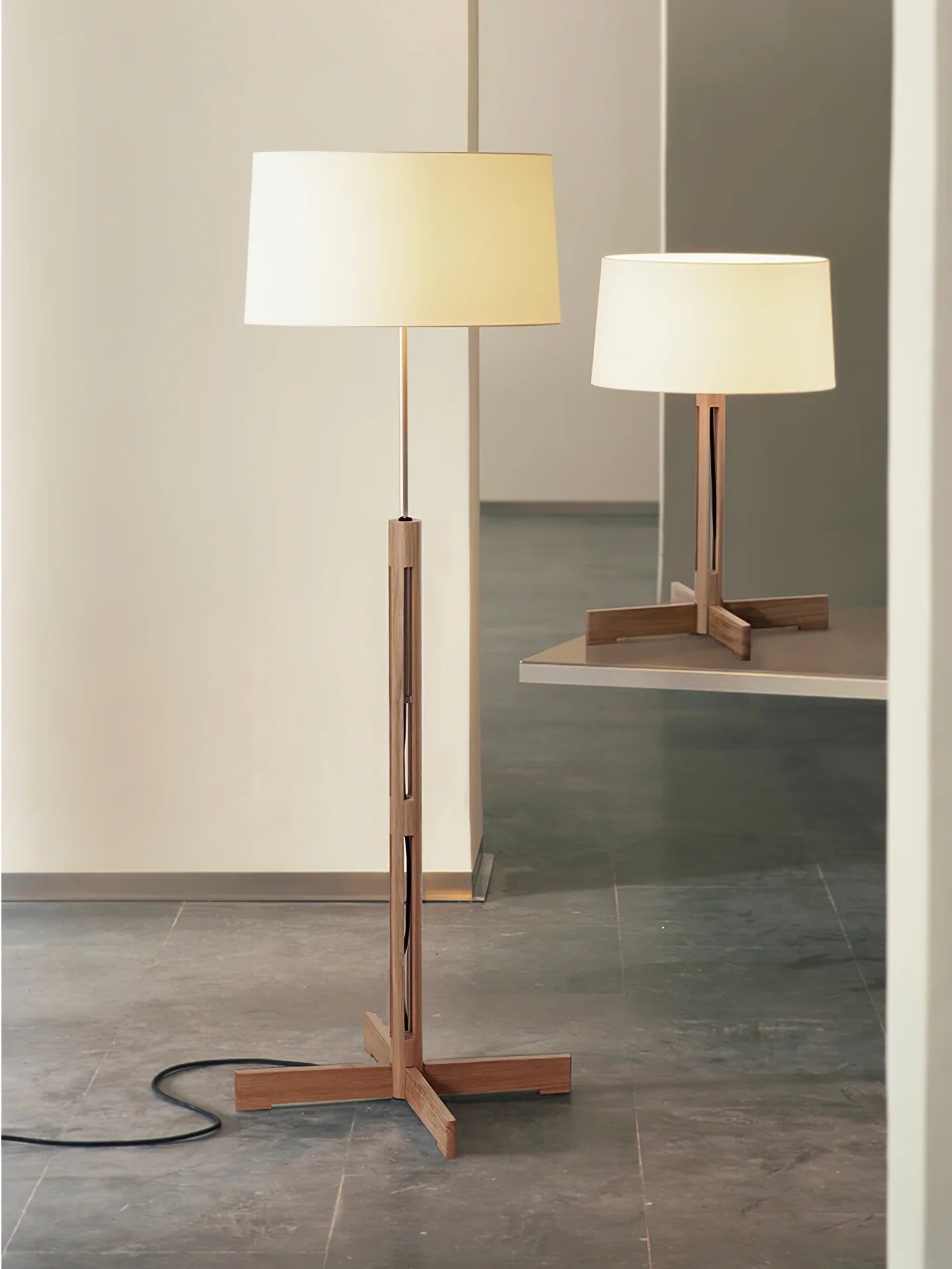 Frame Floor Lamp - NexioPick