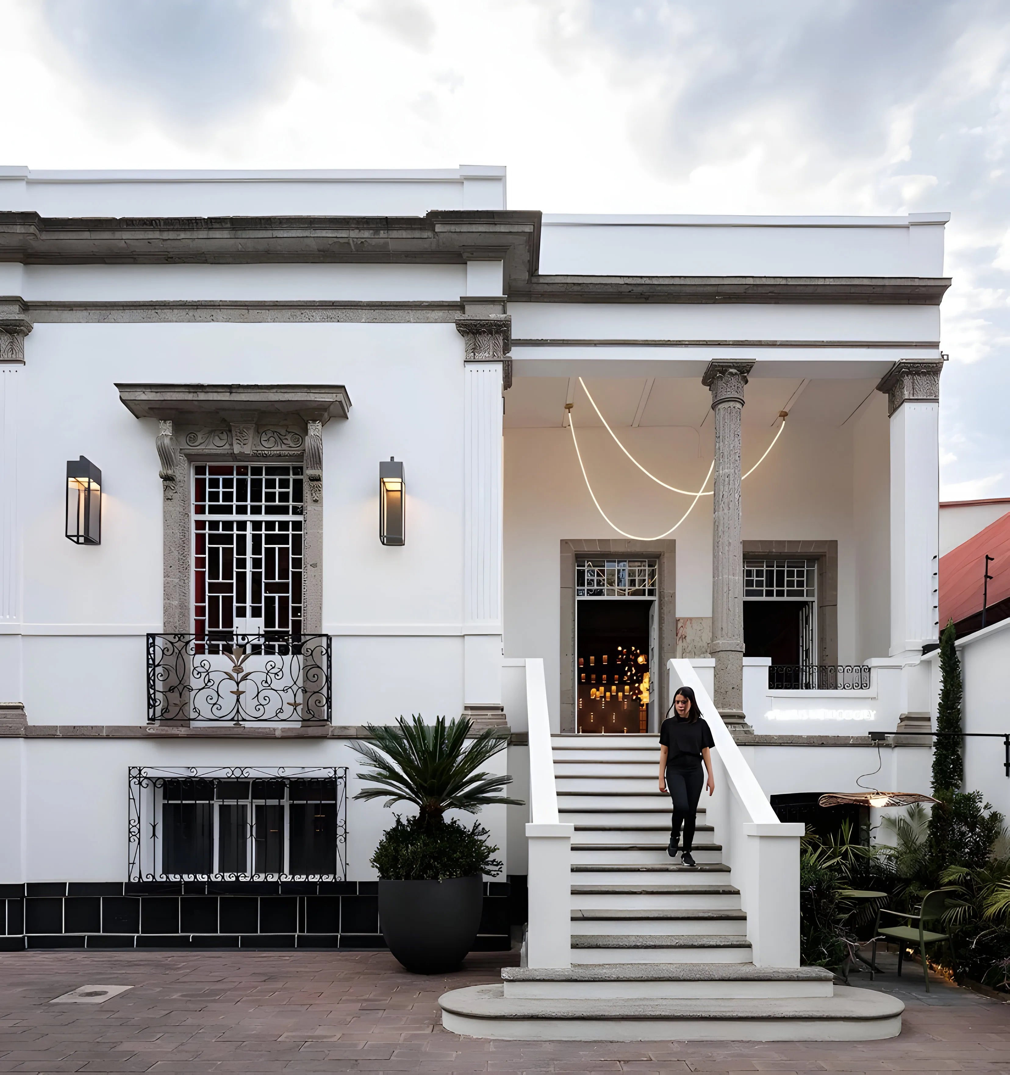 Flex LED Pendant Light - NexioPick