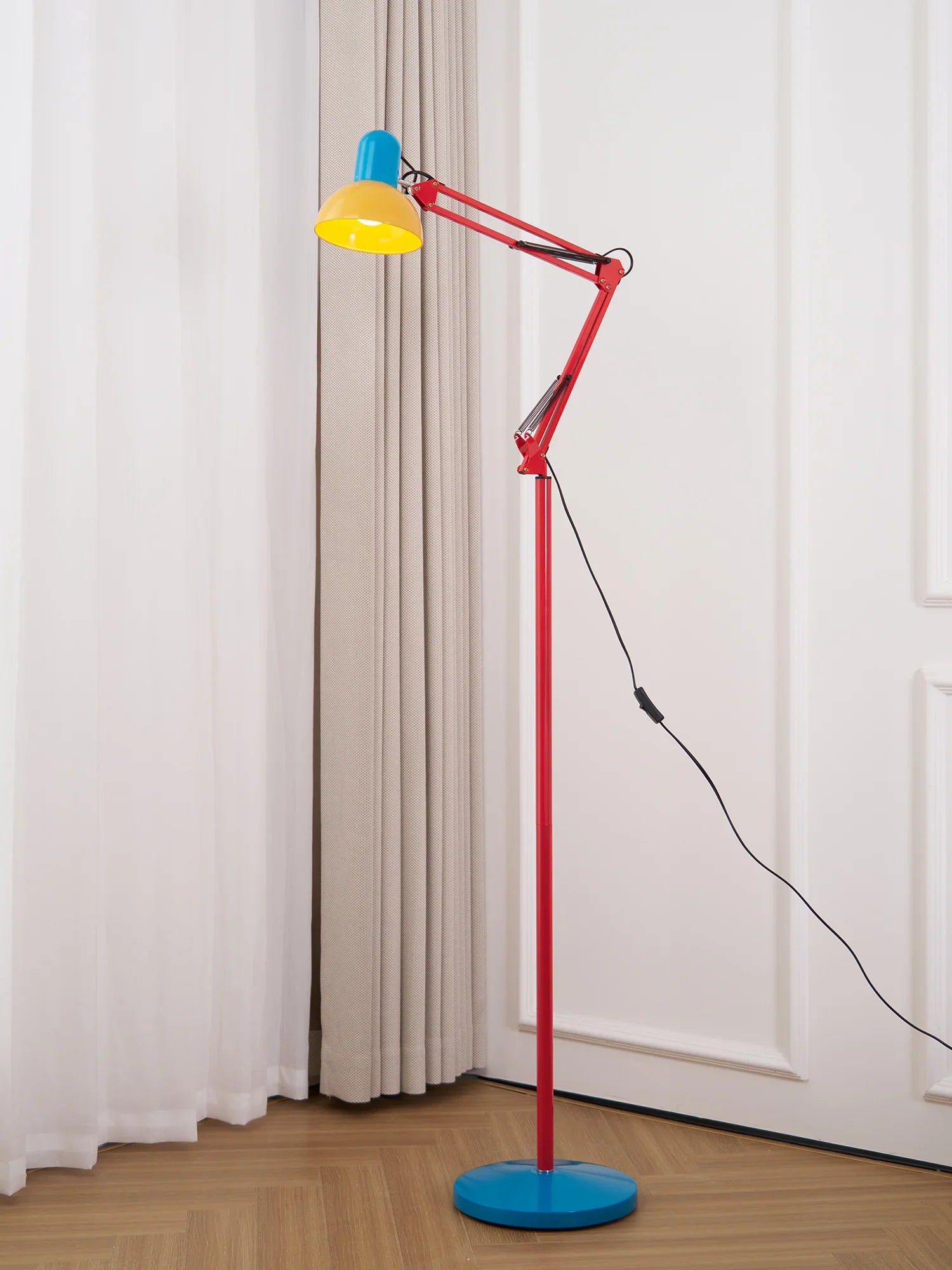 Flexi Memphis Floor Lamp - NexioPick