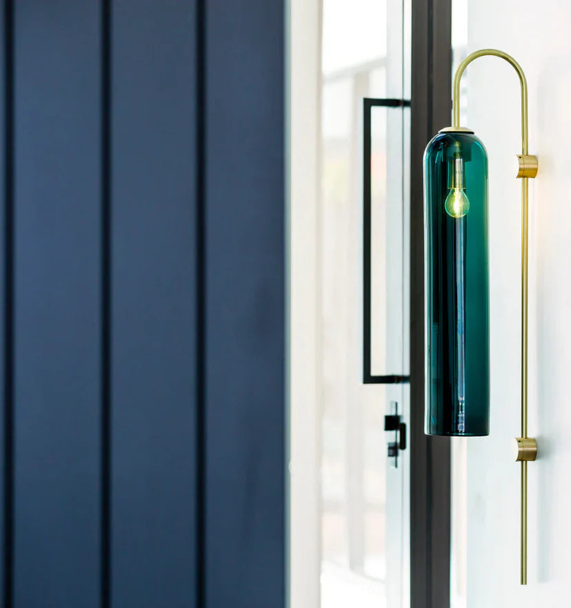 Modern Glass Wall Sconce - NexioPick